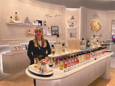 vendeur chez dior